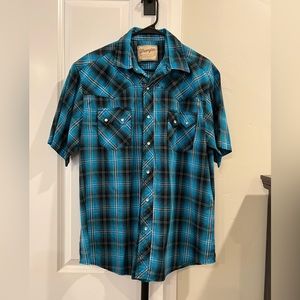 Wrangler button up